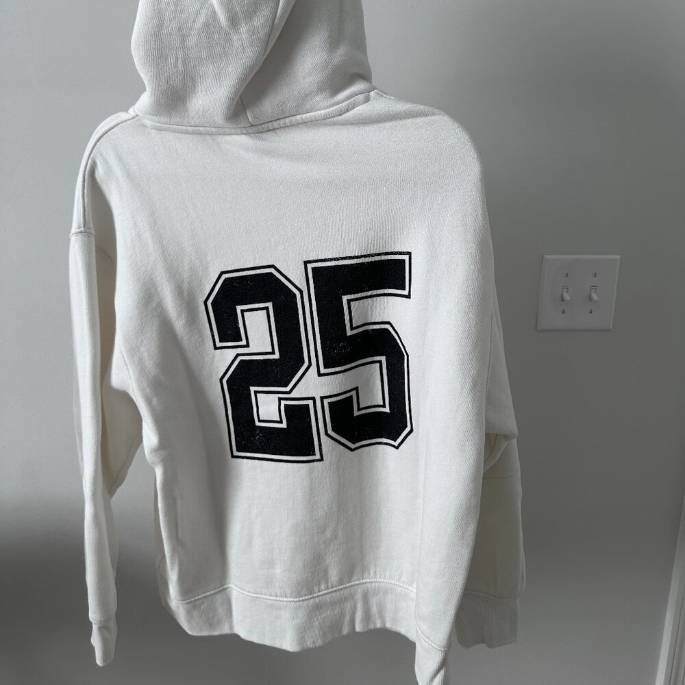 Class of 2025 Wild Fable "One Degree Hotter" Sweatshirt Small